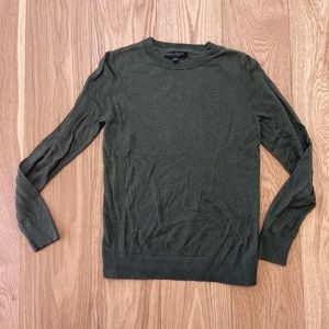 Banana Republic sweater size small